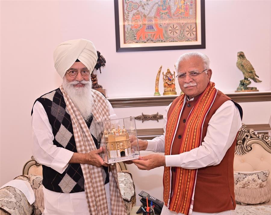 संतों का सानिध्य से मिलती है सकारात्मक ऊर्जा की अनुभूति : मनोहर लाल 