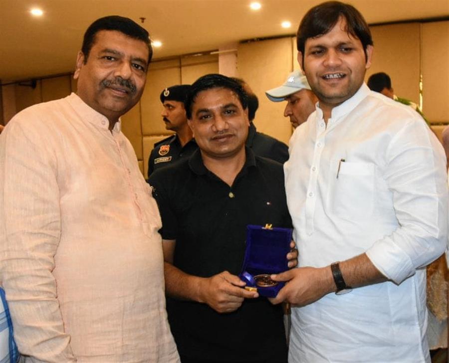 मास्टर एथलीटों ने राष्ट्रीय व अंतरराष्ट्रीय प्रतियोगिताओं में पदक जीतकर किया प्रदेश का नाम रोशन