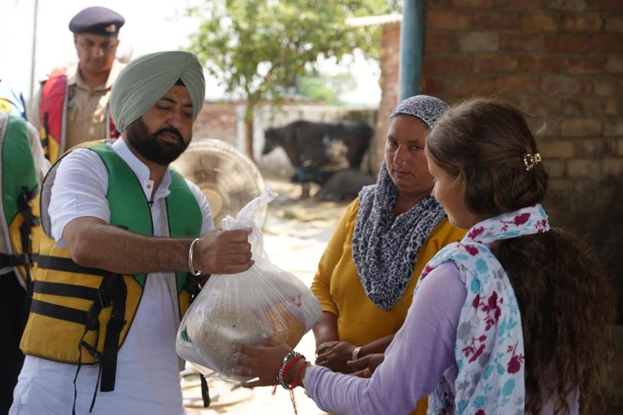 पंजाब सरकार ने दिए पानी से प्रभावित क्षेत्रों में विशेष गिरदावरी के आदेश: हरदीप सिंह मुंडियां