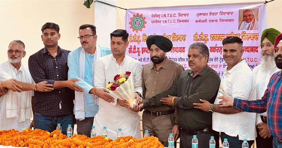 सीटीयू वर्कर्स यूनियन के सैकड़ों साथियों ने थामा इंटक का हाथ: नसीब जाखड़