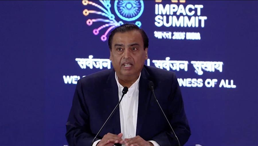 मुकेश अंबानी का बड़ा ऐलान: डेटा की तरह सस्ती होगी AI, जियो जोड़ेगा भारत को ‘इंटेलिजेंस एरा’ से