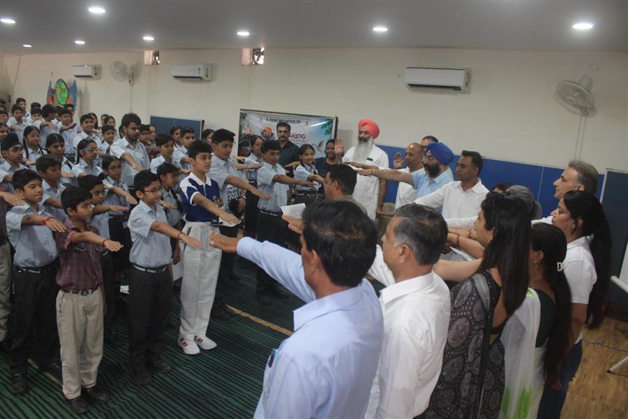 ਸ਼ੋਰ ਪ੍ਰਦੂਸ਼ਣ ਨਾਲ ਨਜਿੱਠਣ ਲਈ ਨਿਯਮਤ ਜਾਗਰੂਕਤਾ ਮੁਹਿੰਮ ਜ਼ਰੂਰੀ : ਸੁਸ਼ੀਲ ਡੋਗਰਾ
