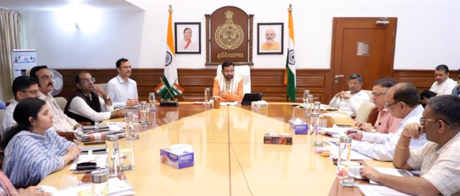 प्रदेश के 700 स्कूलों की नई बिल्डिंग एक साल में बनवाई जाएं: मुख्यमंत्री