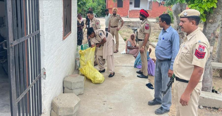 स्वतंत्रता दिवस के मद्देनजर पंजाब पुलिस ने राज्य भर के 170 रेलवे स्टेशनों पर विशेष घेराबंदी और तलाशी अभियान चलाया।