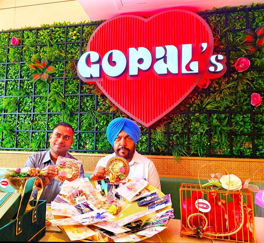 गोपाल स्वीट्स ने रक्षाबंधन पर पेश की हैंडमेड राखियां