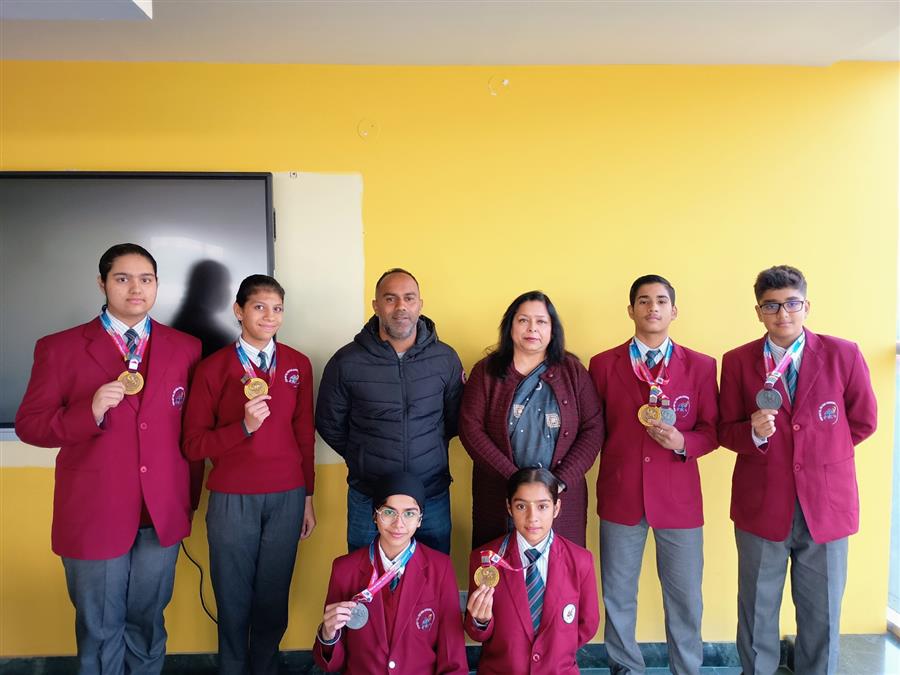 राष्ट्रीय रोलर स्केटिंग चैंपियनशिप में  मानव मंगल के छात्रों ने शानदार प्रदर्शन के साथ जीते मेडल 