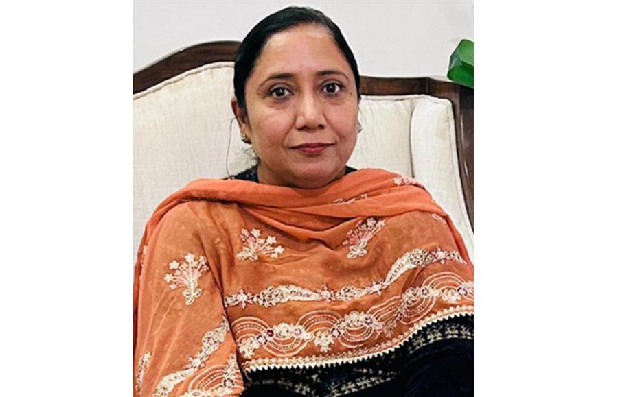 ਡਾ. ਬਲਜੀਤ ਕੌਰ ਵੱਲੋਂ ਅਧਿਕਾਰੀਆਂ ਨੂੰ 