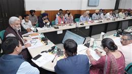 राज्य सरकार रबी मंडीकरण सीजन 2025-26 के लिए आवश्यक भंडारण क्षमता सुनिश्चित करने के लिए पूरी तरह प्रतिबद्ध: लाल चंद कटारूचक्क