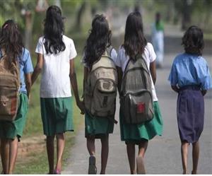  अरुणाचल प्रदेश में शिक्षकों की शर्मनाक हरकत, 88 छात्राओं के कपड़े उतरवाए  