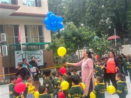 आदर्श पब्लिक स्मार्ट स्कूल सेक्टर 20 बी चंडीगढ़ ने मनाई होली