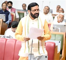 गैर कानूनी तरीके से युवाओं को विदेश भेजने वाले ट्रैवल एजेंटों के खिलाफ की गई सख्त कार्रवाई - मुख्यमंत्री