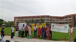 सरकारी कॉलेज ऑफ कॉमर्स एंड बिजनेस एडमिनिस्ट्रेशन-50 में मनाया वन महोत्सव