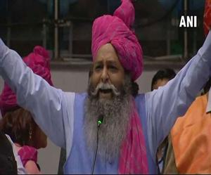 रामपाल का समर्थन कर घिरे अम्मू, राजपूताना विरासत मंच ने तोड़ा नाता