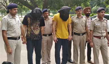 Crime Branch of Chandigarh Police arrested International Cheaters involved in sneaking at ATM Machines