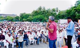 सेल्फी विद डॉटर फाउंडेशन ने किया सर्वेक्षण, 62 प्रतिशत हरियाणवी देते सुनते हैं मॉं बहन बेटी की गाली ।