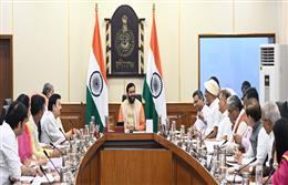 हरियाणा में महिलाओं को हर माह मिलेगी 2100 रुपये की आर्थिक सहायता
