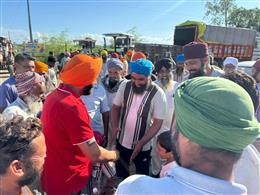 लालजीत भुल्लर की अगुवाई में गांव भाओवाल में राहत कैंप शुरू