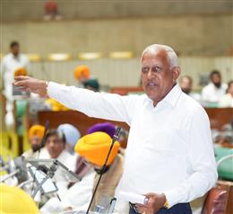 बाढ़ जैसी कठिन घड़ी में राजनीति करने और सदन को गुमराह करने से बाज नहीं आया विपक्ष: बरिंदर कुमार गोयल