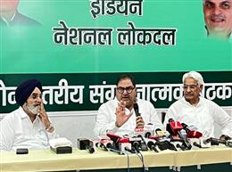 सरकार ने किसानों को मुआवजा और उनके खेतों से पानी नहीं निकाला तो हम बीजेपी का पानी निकाल देंगे: अभय सिंह चौटाला