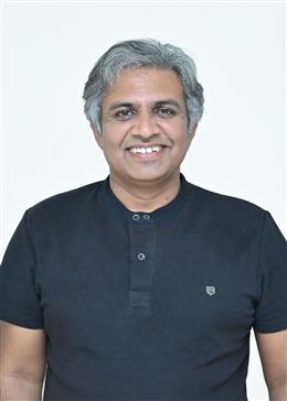 अंतरराष्ट्रीय शिक्षक दिवस विशेष, देश के पहले सरपंच जो बने प्रोफेसर
