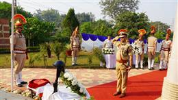 हरियाणा: डीजीपी ने पुलिस के अमर शहीदों को दी श्रद्धांजलि