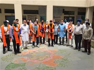  पूर्व डिप्टी मेयर विजय राणा ने बुड़ैल में सम्मानित किये कैरोना वारियर्स