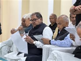 इनेलो की राष्ट्रीय एवं राज्य कार्यकारिणी की बैठक में लचर कानून व्यवस्था और अमेरिकन ट्रेड टैरिफ पर प्रस्ताव और बीपीएल एवं राशन कार्ड काटे जाने के खिलाफ सर्वसम्मति से निंदा प्रस्ताव पारित किया गया,
