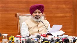 ‘आप’ सरकार के अधीन पंजाब राजस्व विकास में शीर्ष 3 राज्यों में शामिल, अपना कर राजस्व बढ़कर 57,919 करोड़ रुपये हुआ: हरपाल सिंह चीमा