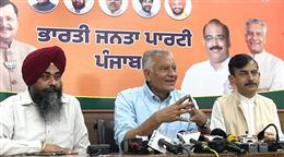 भाजपा प्रदेश अध्यक्ष सुनील जाखड़ ने सरकार द्वारा बिजली निगम को दिवालिया करने की साजिश का तथ्यों सहित पर्दाफाश किया