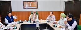 केंद्र सरकार को पश्चिम एशिया में तनाव के मद्देनज़र एलपीजी, पेट्रोल और डीजल की कोई कमी नहीं आने देनी  चाहिए: लाल चंद कटारूचक