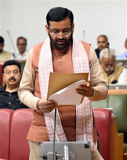 हरियाणा विधानसभा में सदन सदस्यों ने दिवंगतों को दी श्रद्धांजलि