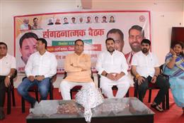 कांग्रेस में बिखराव को देखकर कांग्रेसी कन्फ्यूज हो चुके हैं : मोहन लाल बड़ौली