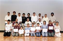 पंजाब लोक भवन कर्मचारियों के मेधावी बच्चों को राज्यपाल ने किया सम्मानित