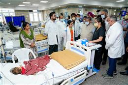 प्रशासक ने जीएमसीएच-32, ग्रुप होम-31 और एसपीसीए-38 का औचक निरीक्षण किया