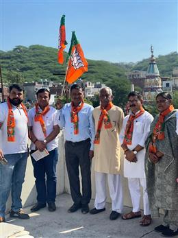भाजपा ने मनाया 47वां स्थापना दिवस, लाखों कार्यकर्ताओं ने अपने घरों पर लगाए भाजपा के झंडे