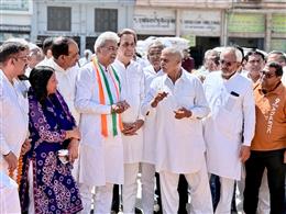 समालखा मंडी में अव्यवस्था के बीच किसानों की दुर्दशा उजागर — राव नरेंद्र सिंह