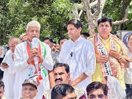 सोनीपत में कांग्रेस की सभा, मेयर प्रत्याशी के समर्थन में अपील:राव नरेंद्र सिंह