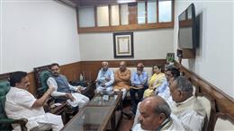 विधान सभा अध्यक्ष हरविन्द्र कल्याण ने समितियों के चेयरपर्सन्स के साथ की बैठक