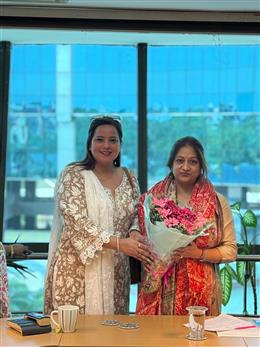 अंजली मथारू की दिल्ली नगर निगम की उपमहापौर डॉ. मोनिका पंत से शिष्टाचार भेंट