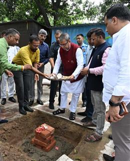 राज्यपाल ने गौशाला के नवीनीकरण कार्य का किया शुभारंभ