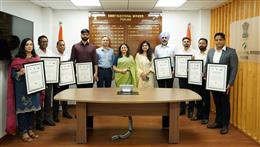 एस.आई.आर.-2026: सी.ई.ओ. पंजाब द्वारा घर-घर गणना चरण को समय से पहले पूरा करने के लिए ई.आर.ओज़. का सम्मान