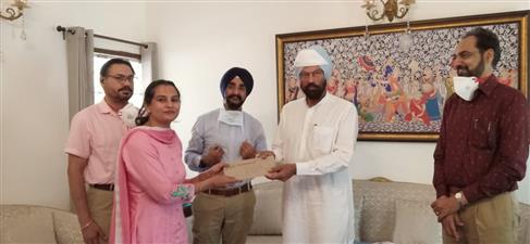 खेल मंत्री राणा सोढी ने नव -नियुक्त जिला खेल अफसरों को नियुक्ति पत्र सौंपे