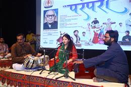 ‘परंपरा’ में कथक सम्राट पं. हजारी लाल गंगानी को भावपूर्ण श्रद्धांजलि: गुरु-शिष्यों की प्रस्तुतियों ने बांधा समां