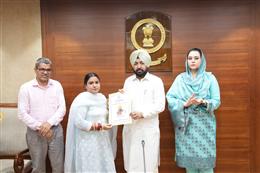 हरदीप सिंह मुंडियां ने जल आपूर्ति एवं स्वच्छता विभाग के 52 नव-नियुक्त कर्मचारियों को नियुक्ति पत्र सौंपे   