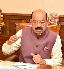 बागवानी मंत्री द्वारा किसानों को अधिक मुनाफे के लिए फसल विविधता अपनाने की अपील