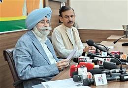 सज्जन कुमार की शोक सभा में आप विधायक की भागीदारी से आम आदमी पार्टी के दोहरे मापदंड उजागर