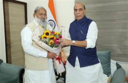 ऊर्जा मंत्री अनिल विज मिले रक्षामंत्री राजनाथ सिंह से