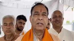एशियाई खेलों की स्वर्ण पदक विजेता कीर्ति शर्मा का गांव पहुंचने पर भव्य स्वागत