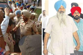  पंजाब पुलिस द्वारा सुच्चा सिंह लंगाह गुरदासपुर की अदालत में पेश