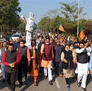 आंदोलन की आड़ में राजनीति कर रहे चढूनी:संजय शर्मा